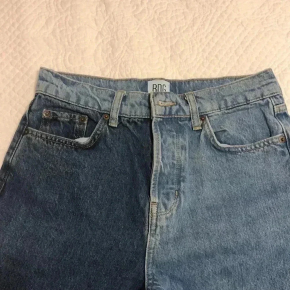 BDG Pax high rise jeans with button close. Each leg is a different color blue - Picture 3 of 7